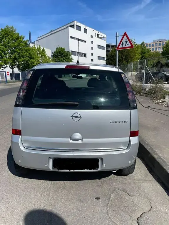 Gebraucht Opel Meriva 105 PS (77 kW) 2007 Silber Van / Kleinbus