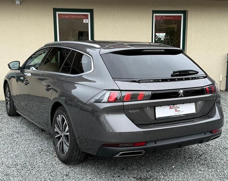 Gebraucht Peugeot 508 Allure 131 PS (96 kW) 2021 Grau Kombi