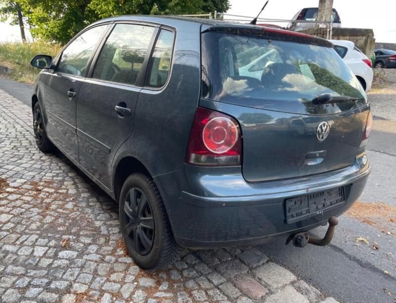 Gebraucht VW Polo Comfortline 64 PS (47 kW) 2006 Grau Kleinwagen