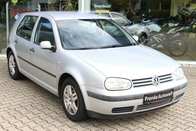 Gebraucht VW Golf IV Edition 116 PS (85 kW) 2001 Grau metallic Limousine
