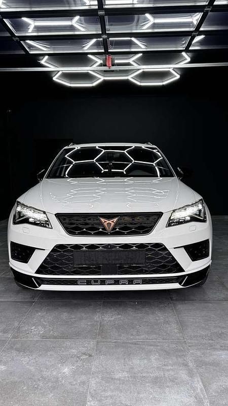 Weiß Gebraucht 2019 Cupra Ateca Basis SUV | 29.800 € (Fairer Preis) - Bild 1/4