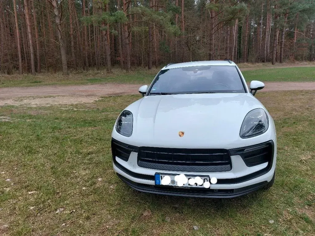 Gebraucht Porsche Macan 265 PS (194 kW) 2024 Schwarz SUV