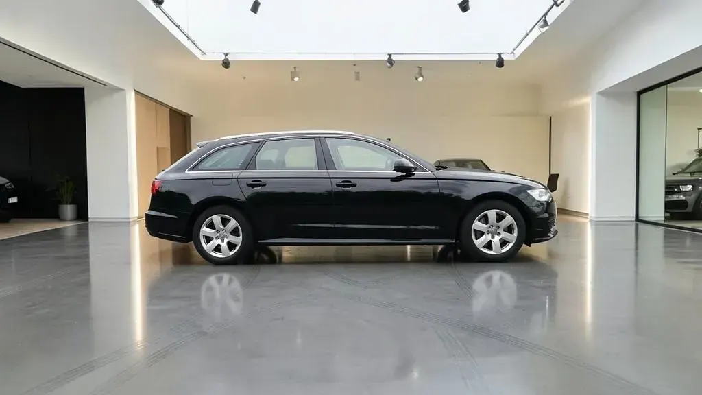 Gebraucht Audi A6 Basis 218 PS (160 kW) 2016 Schwarz Kombi