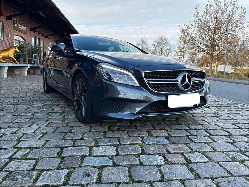 Grau Gebraucht 2014 Mercedes CLS220 Kombi | 16.000 € (Fairer Preis) - Bild 1/4