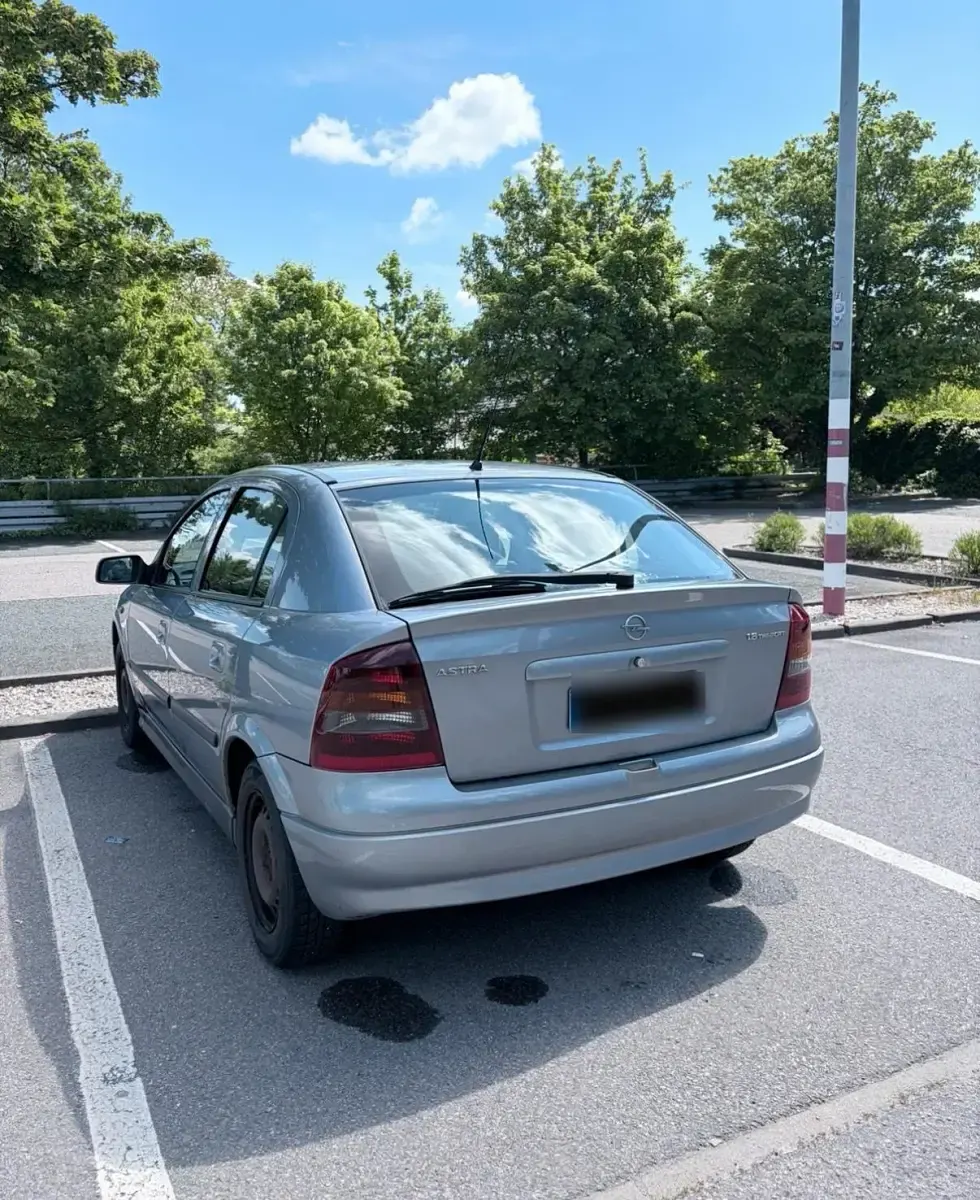 Gebraucht Opel Astra 101 PS (74 kW) 2003 Silber Kleinwagen