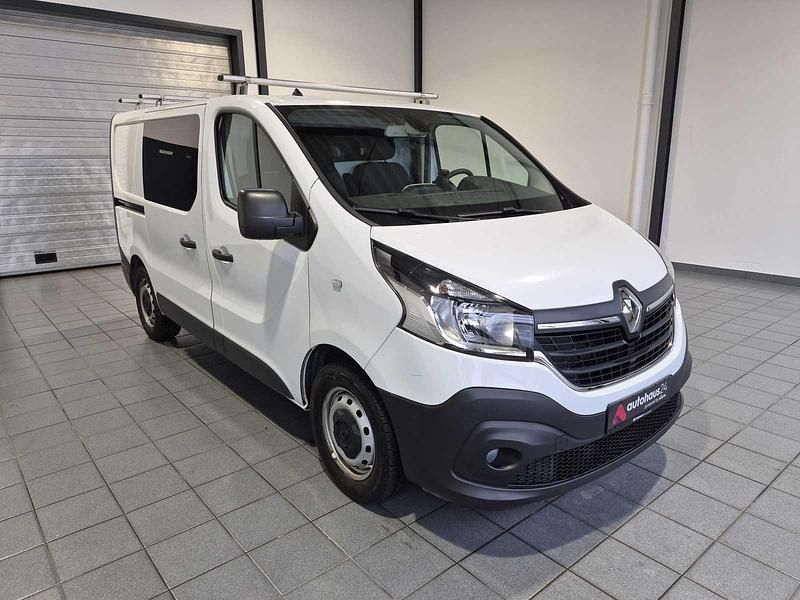 Weiß Gebraucht 2022 Renault Trafic Komfort Van / Kleinbus | 17.990 € (Superpreis) - Bild 1/4