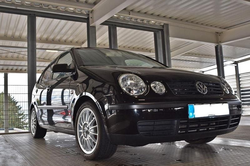 Schwarz Gebraucht 2004 VW Polo Basis Limousine | 1.300 € (Guter Preis) - Bild 1/4