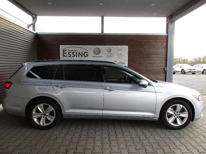 Gebraucht VW Passat Business 200 PS (147 kW) 2022 Silber Kombi