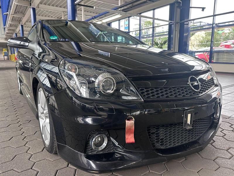 Schwarz Gebraucht 2007 Opel Astra GTC OPC Limousine | 4.999 € (Teuer) - Bild 1/4