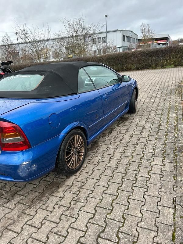 Gebraucht Opel Astra Cabriolet 125 PS (91 kW) 2004 Blau Cabrio