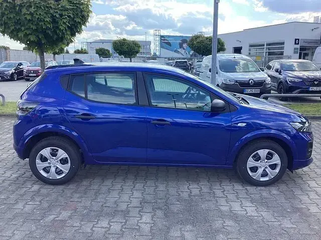 Neu Dacia Sandero Essentiel 67 PS (49 kW) 2026 Blau grau Limousine