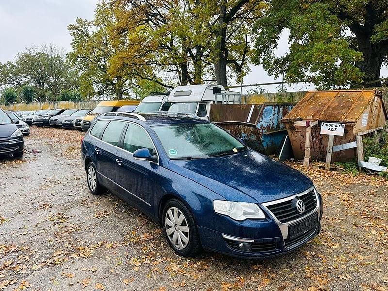 Gebraucht VW Passat 140 PS (102 kW) 2010 Blau Kombi