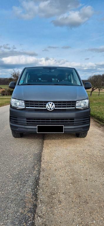 Gebraucht VW Transporter 150 PS (110 kW) 2015 Grau Van