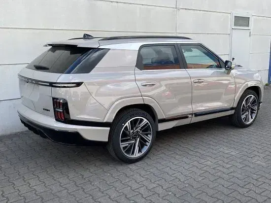 Neu KGM Actyon 163 PS (119 kW) 2026 Latte greige ebl SUV