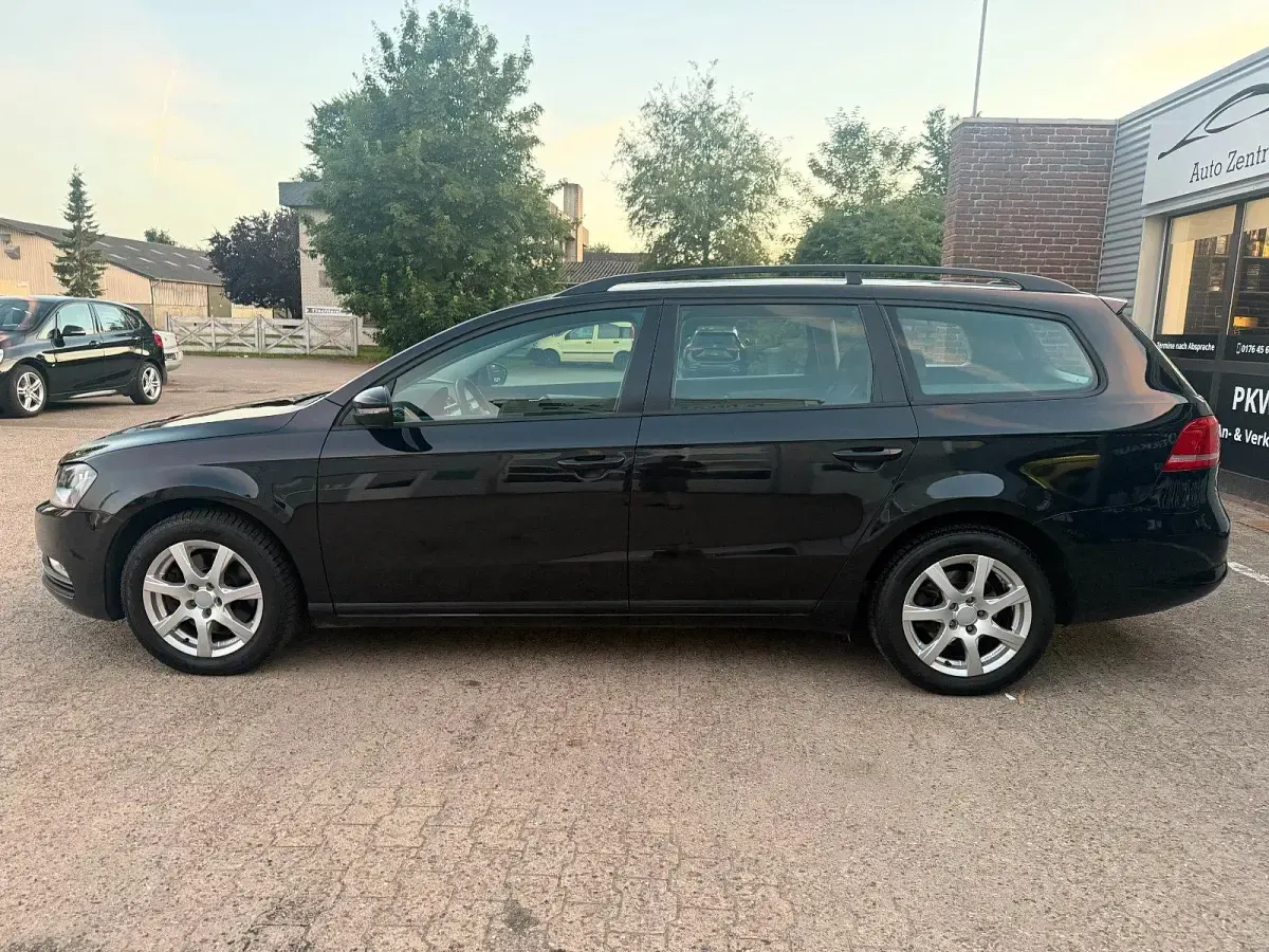 Gebraucht VW Passat Trendline 122 PS (89 kW) 2011 Kombi