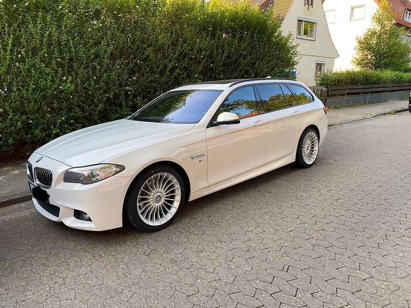Weiß Gebraucht 2016 BMW 520 M Sport Kombi | 15.500 € (Fairer Preis) - Bild 1/4