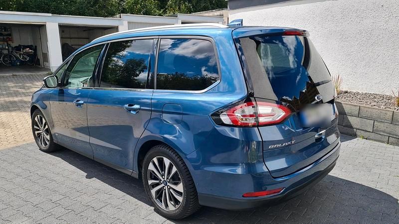 Gebraucht Ford Galaxy Titanium 190 PS (139 kW) 2020 Blau Van / Kleinbus