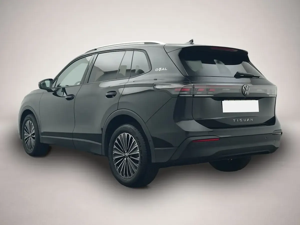 Gebraucht VW Tiguan Goal 150 PS (110 kW) 2025 Schwarz SUV
