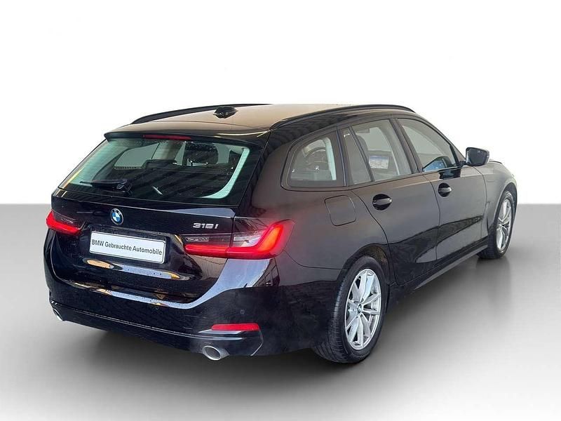 Gebraucht BMW 318 156 PS (114 kW) 2023 Schwarz Kombi