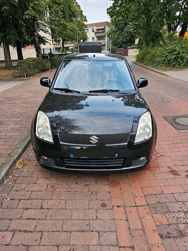 Schwarz Gebraucht 2006 Suzuki Swift Kleinwagen | 850 € (Guter Preis) - Bild 1/4