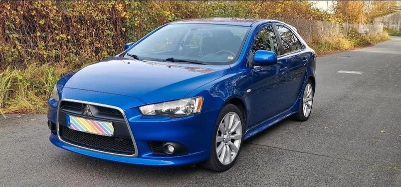 Blau Gebraucht 2009 Mitsubishi Lancer Sportback Limousine | 4.349 € (Etwas zu teuer) - Bild 1/4