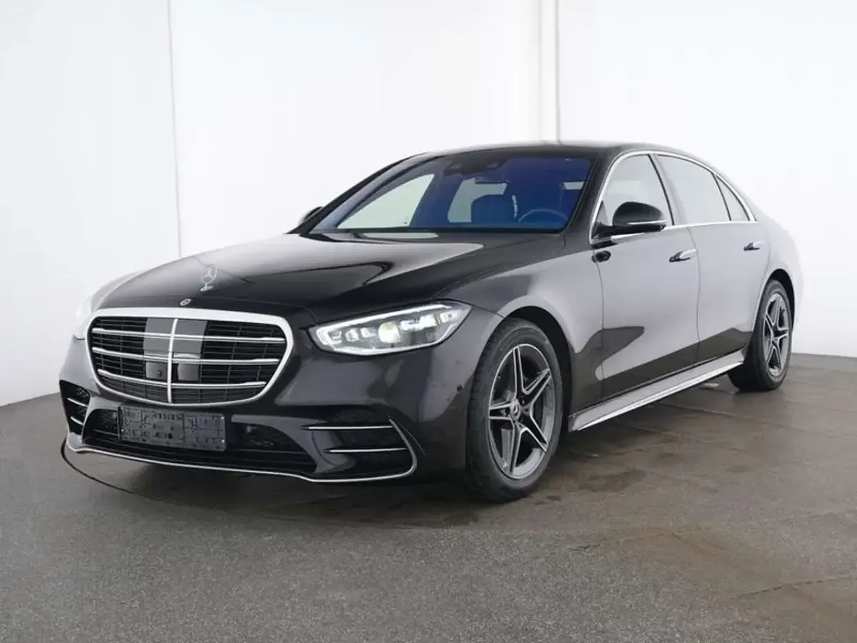 Gebraucht Mercedes S500 AMG 449 PS (330 kW) 2025 Metalliclack obsidianschwarz Limousine