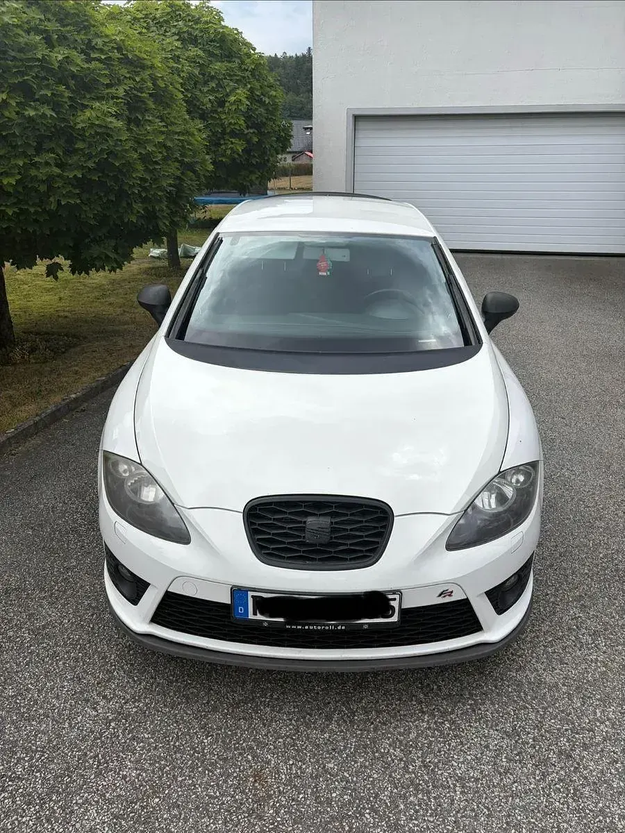 Gebraucht Seat Leon FR 125 PS (91 kW) 2012 Weiß Limousine
