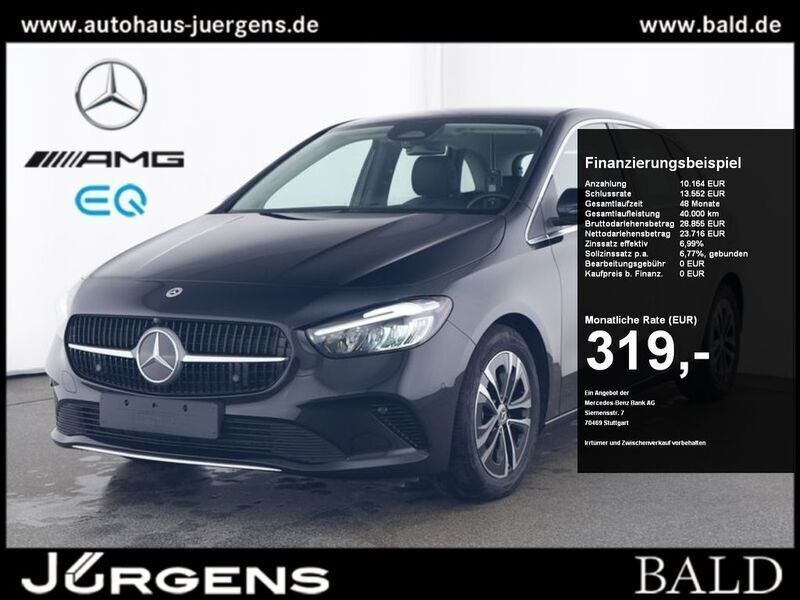 Metalliclack kosmosschwarz Gebraucht 2024 Mercedes B200 Progressive Van / Kleinbus | 33.880 € (Etwas zu teuer) - Bild 1/4