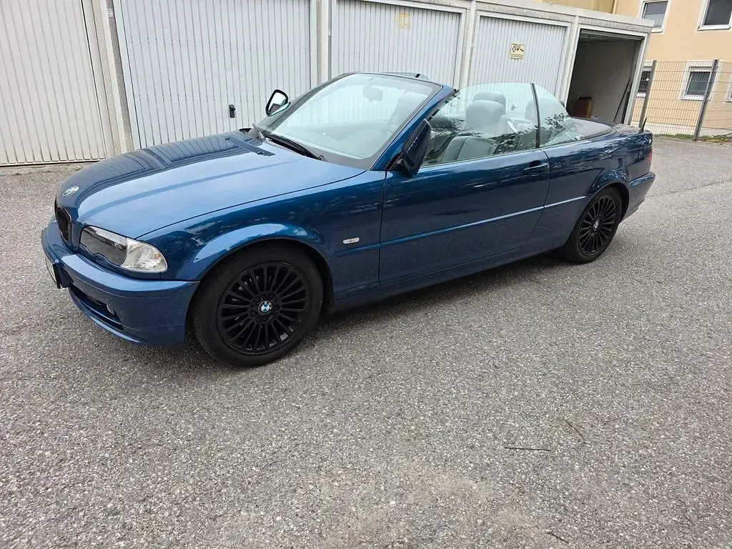 Gebraucht BMW 318 143 PS (105 kW) 2002 Blau Cabrio