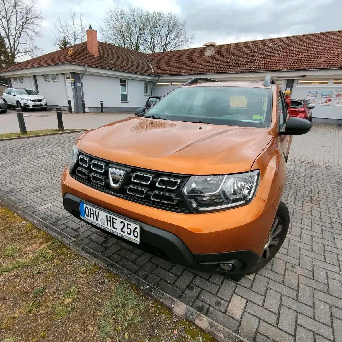 Second-hand Dacia Duster 101 CP (74 kW) 2020 Portocaliu SUV