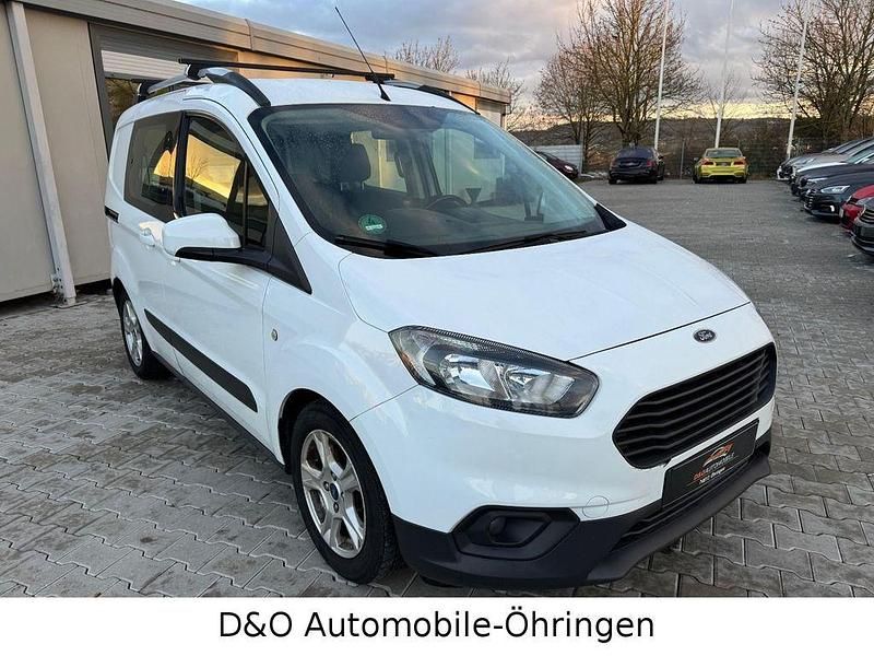 Weiß Gebraucht 2019 Ford Transit Trend Kombi | 5.990 € - Bild 1/4