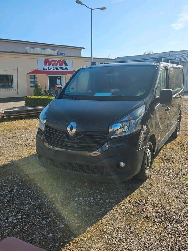 Schwarz Gebraucht 2014 Renault Traffic Van / Kleinbus | 7.000 € - Bild 1/4