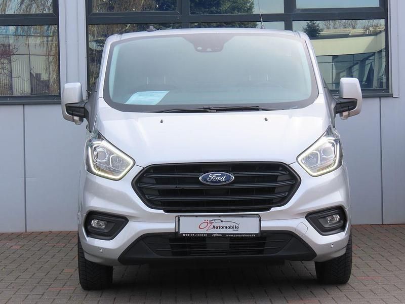 Gebraucht Ford Transit Custom 170 PS (125 kW) 2022 Silber Van / Kleinbus