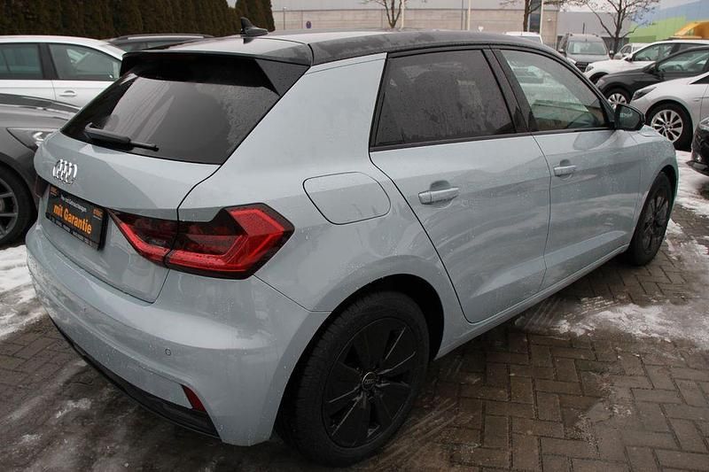Gebraucht Audi A1 Sportback Advanced 110 PS (80 kW) 2022 Grau Kleinwagen
