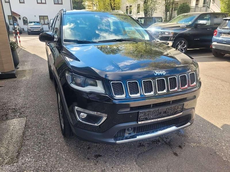 Usado Jeep Compass Opening Edition 170 HP (125 kW) 2017 Preto SUV