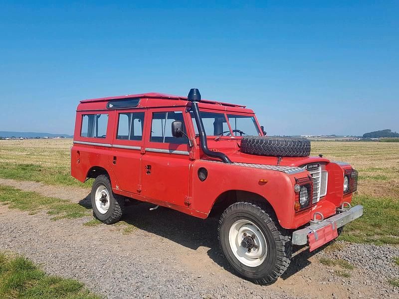 Rot Gebraucht 1973 Land Rover 3 SUV | 15.500 € - Bild 1/4