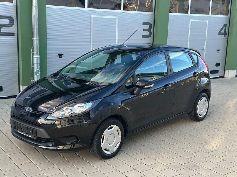 Schwarz Gebraucht 2011 Ford Fiesta Trend Limousine | 3.499 € (Fairer Preis) - Bild 1/4