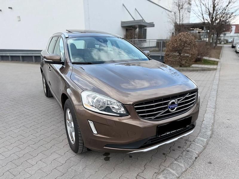 Gebraucht Volvo XC60 215 PS (158 kW) 2013 Gold SUV
