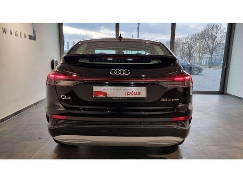 Gebraucht Audi Q4 e-tron Advanced 125 kW (170 PS) 2022 Mythosschwarz metallic SUV