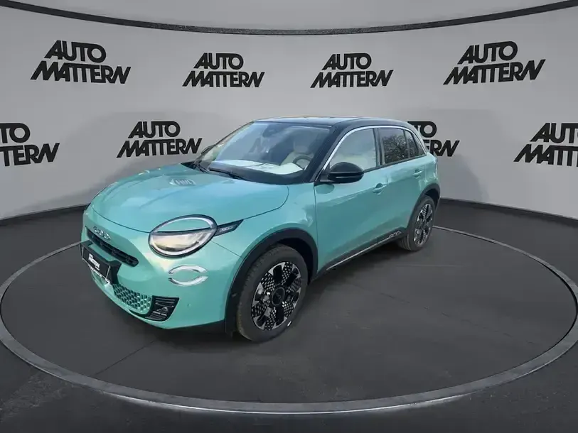 Neu Fiat 600 La Prima 145 PS (106 kW) 2025 Blau SUV