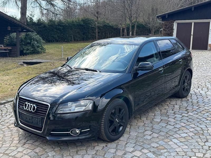 Gebraucht Audi A3 Ambition 140 PS (102 kW) 2011 Schwarz Kleinwagen