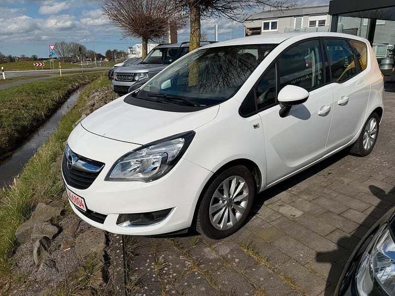 Gebraucht Opel Meriva 120 PS (88 kW) 2014 Weiß Van / Kleinbus