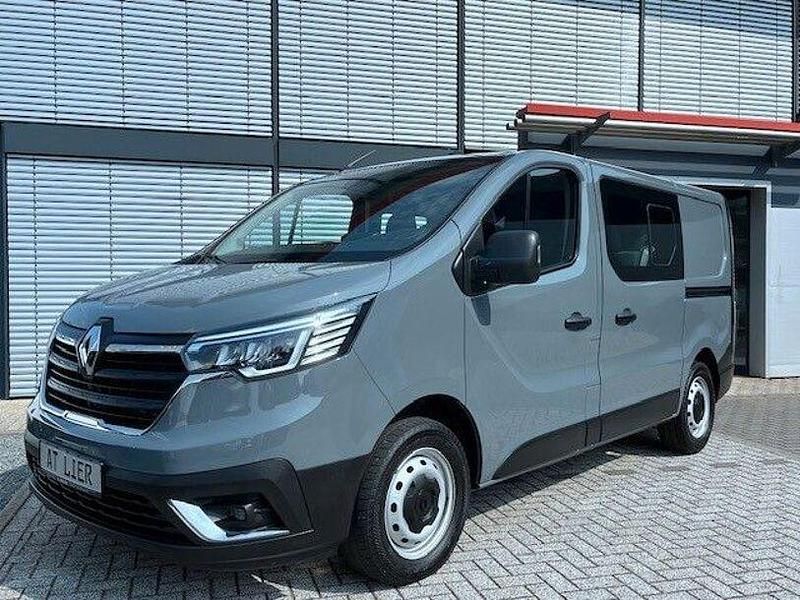Städtisches grau Gebraucht 2023 Renault Trafic Komfort Van / Kleinbus | 31.300 € (Superpreis) - Bild 1/4
