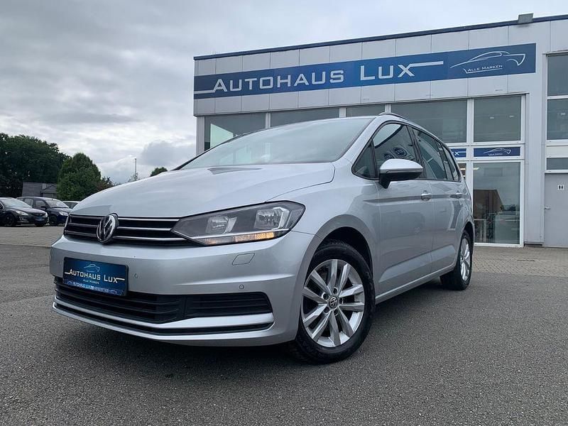 Silber Gebraucht 2019 VW Touran Van / Kleinbus | 16.999 € (Guter Preis) - Bild 1/4