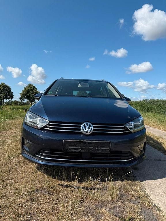 Blau Gebraucht 2015 VW Golf Sportsvan Van / Kleinbus | 10.999 € (Guter Preis) - Bild 1/4