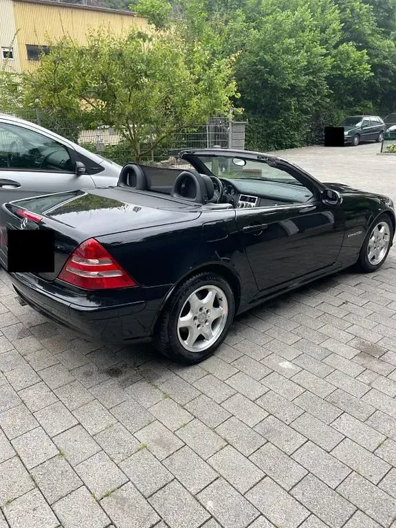 Second-hand Mercedes SLK200 163 CP (119 kW) 2001 Negru Cabrio