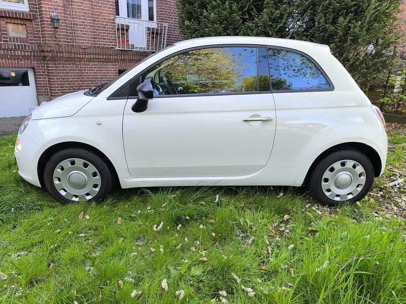 Używany Fiat 500 69 KM (50 kW) 2011 Biały Hatchback