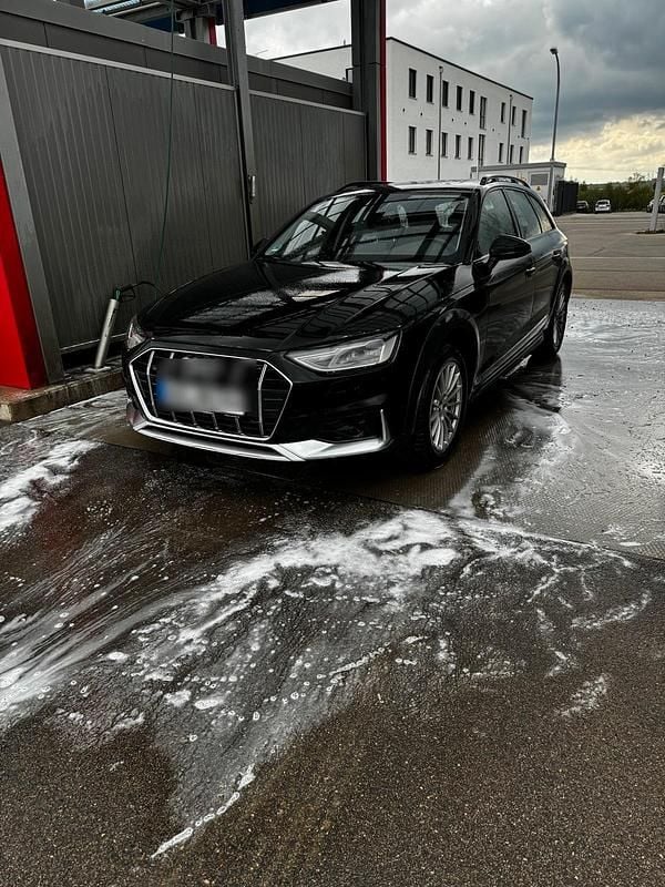 Schwarz Gebraucht 2020 Audi A4 Allroad Kombi | 26.999 € (Fairer Preis) - Bild 1/4