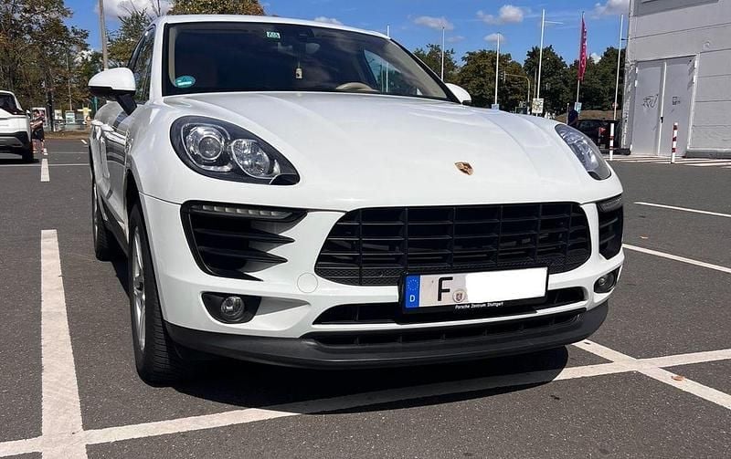 Gebraucht Porsche Macan S 258 PS (189 kW) 2016 Weiß SUV