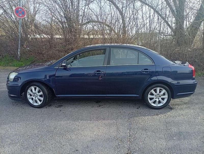 Gebraucht Toyota Avensis Sol 126 PS (92 kW) 2007 Blau Limousine